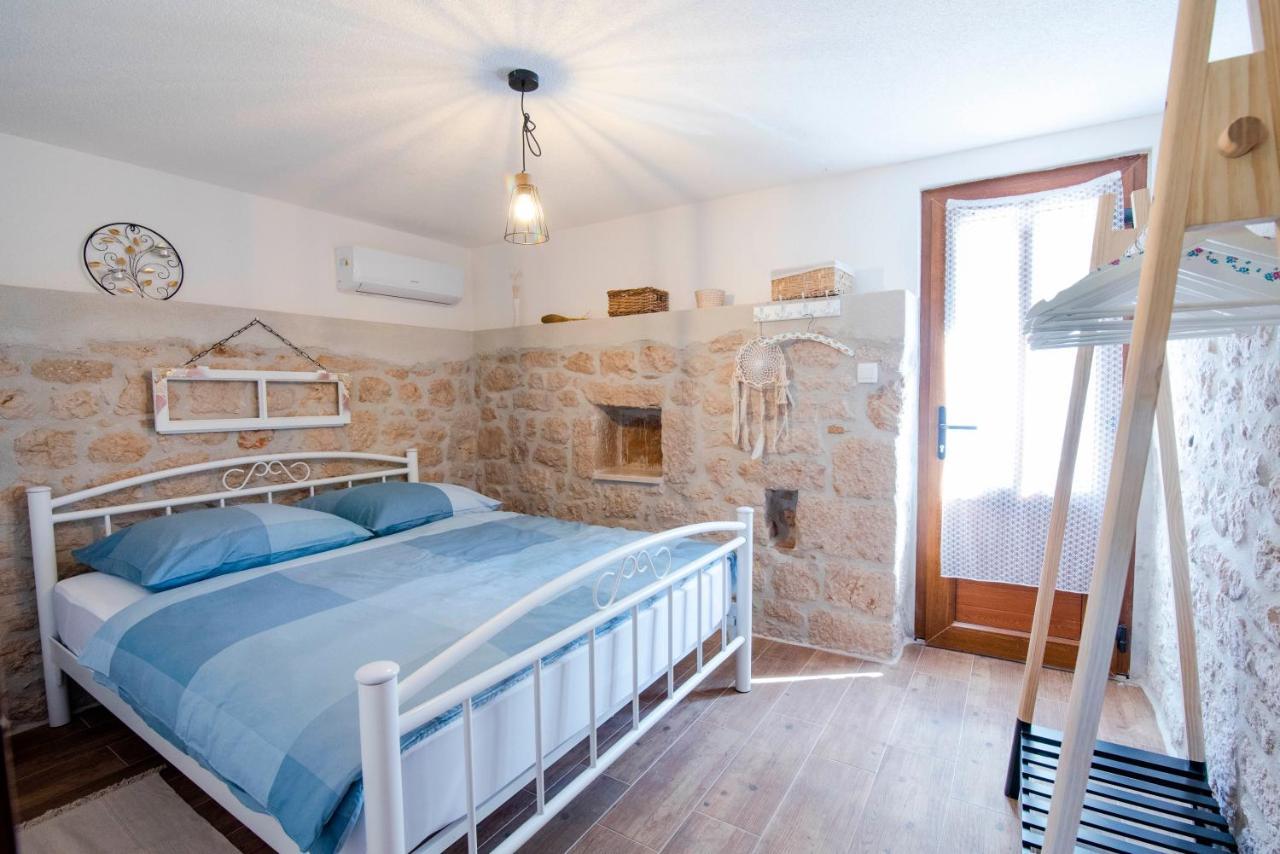 Villa Vita Trilj Esterno foto