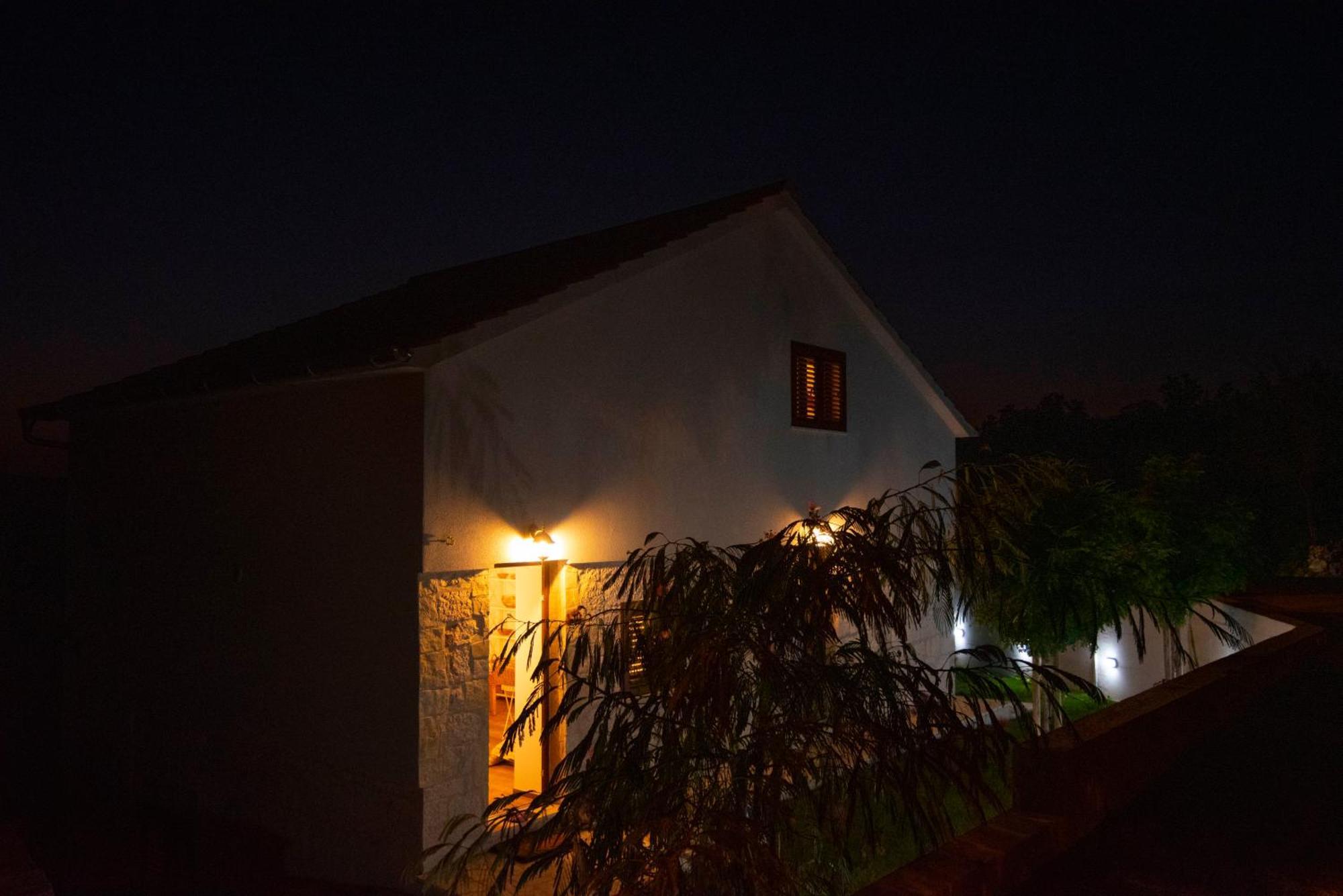 Villa Vita Trilj Esterno foto